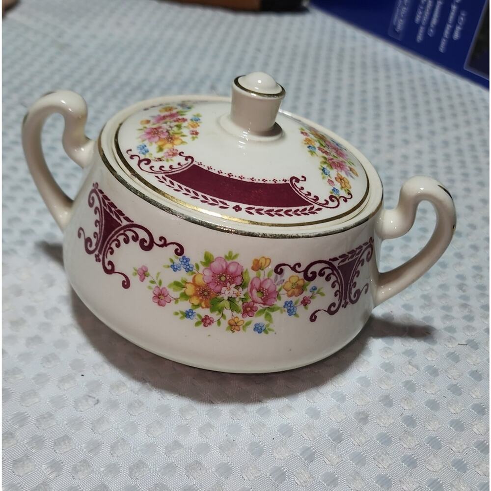 HOMER LAUGHLIN EUC VINTAGE SUGAR BOWL W/LID